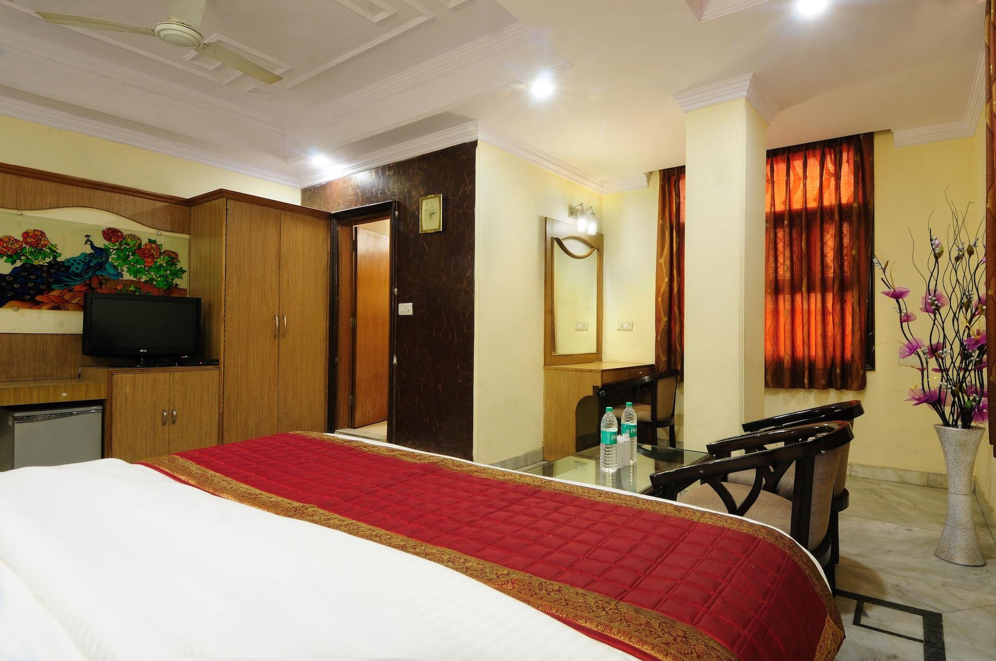 Hotel De Holiday International @ New Delhi Station Экстерьер фото