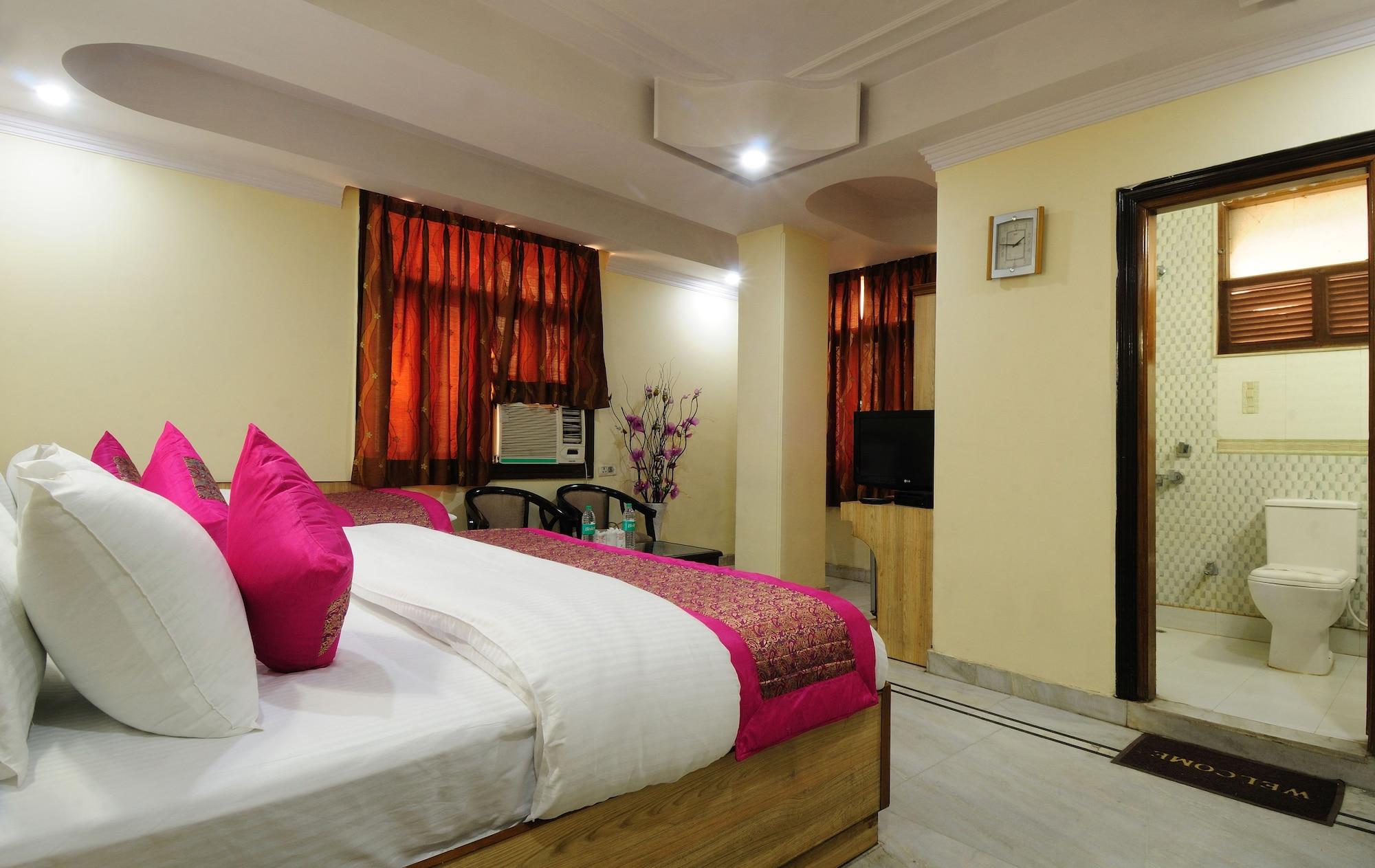 Hotel De Holiday International @ New Delhi Station Экстерьер фото