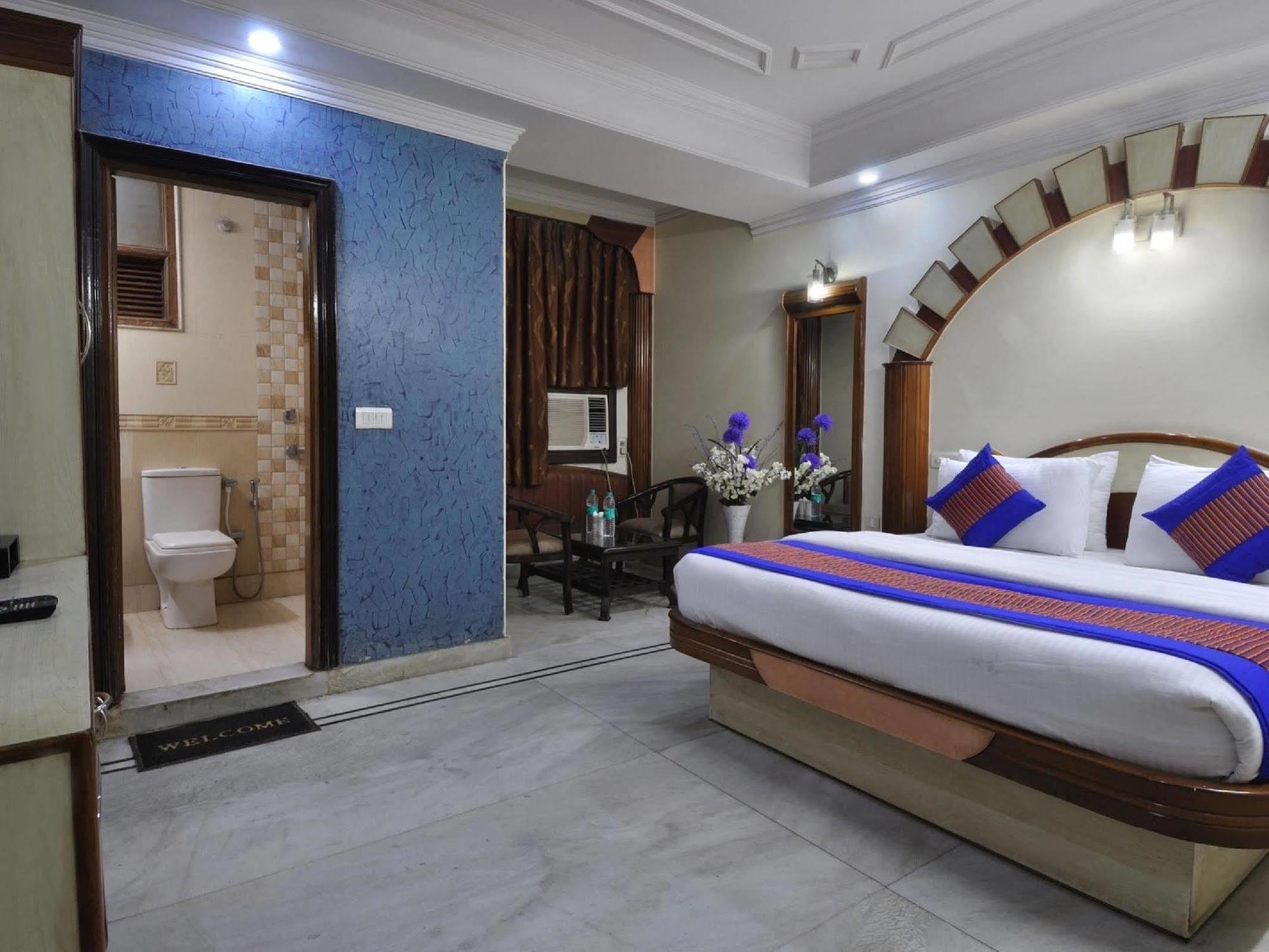 Hotel De Holiday International @ New Delhi Station Экстерьер фото